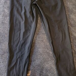 Sleek Black Women's Leggings